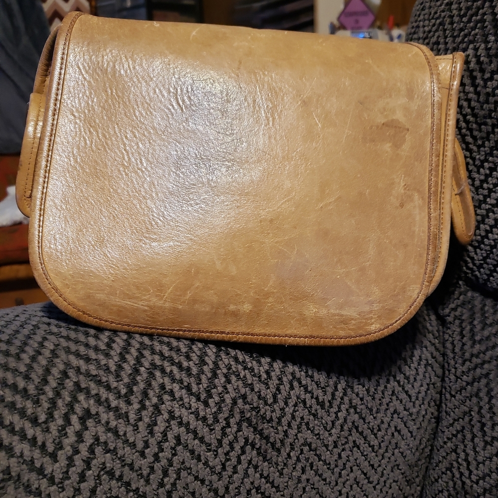 Coach leather shoulder saddle bag/purse